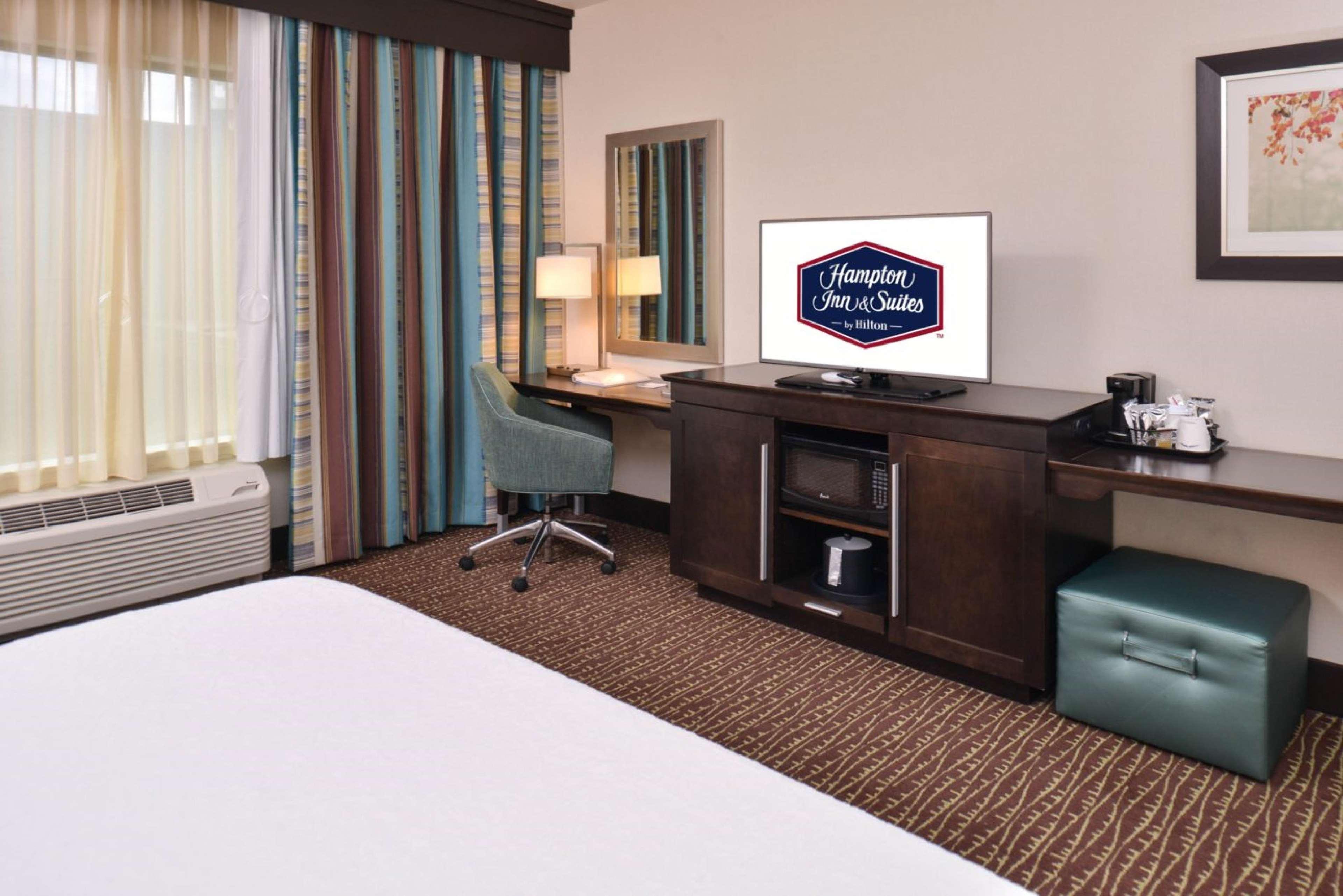 Hampton Inn & Suites Bend Esterno foto