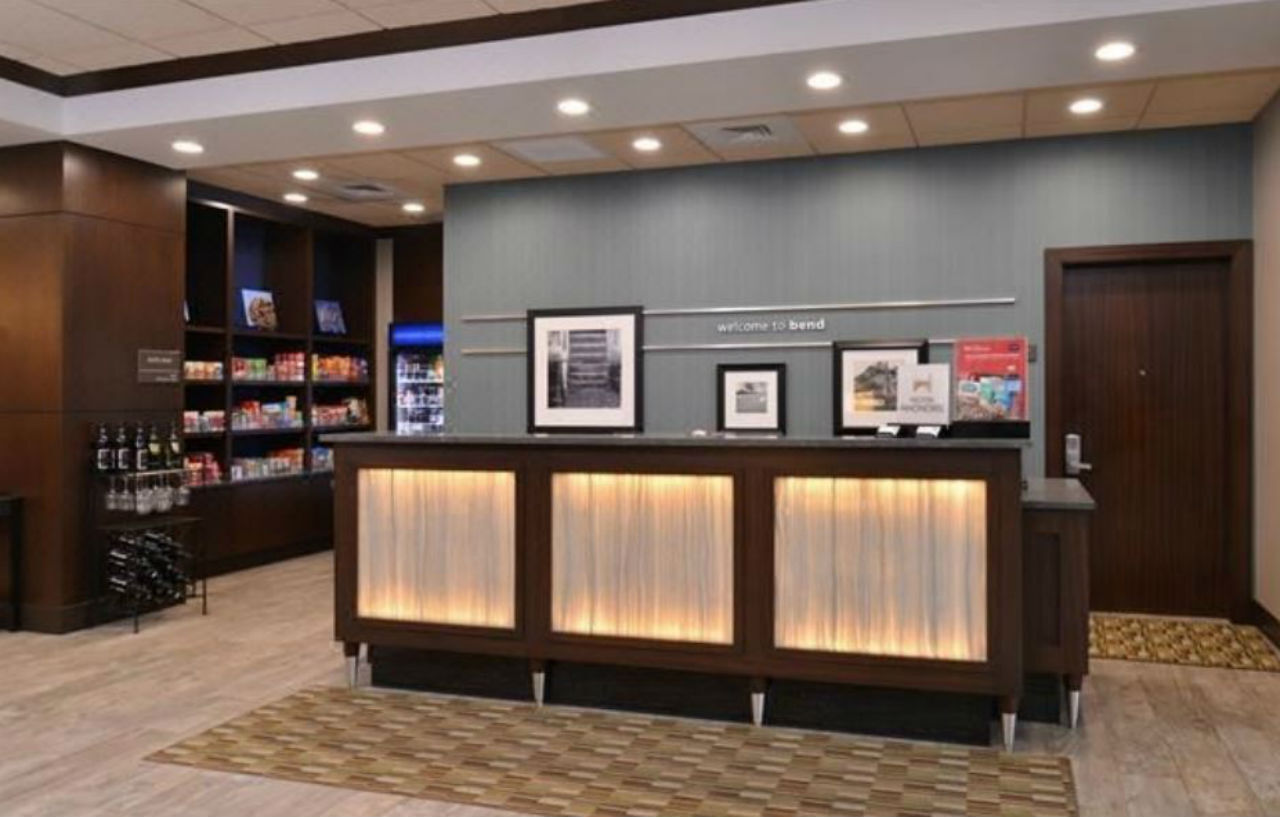 Hampton Inn & Suites Bend Esterno foto